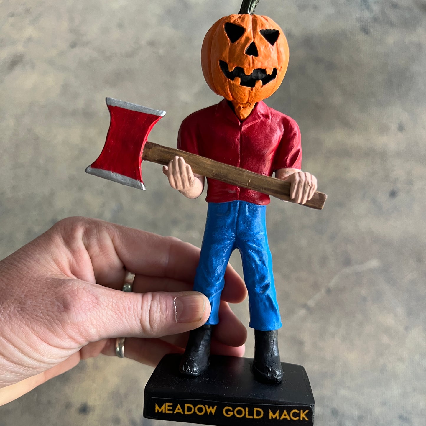 Mackolantern 6” Sculpture Island Statue