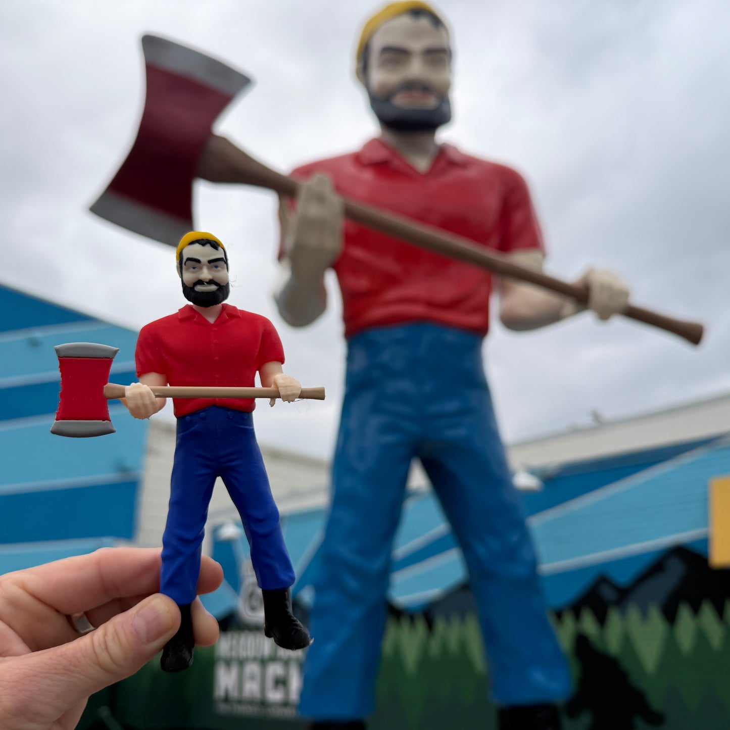 6” Meadow Gold Mack 3D Statue