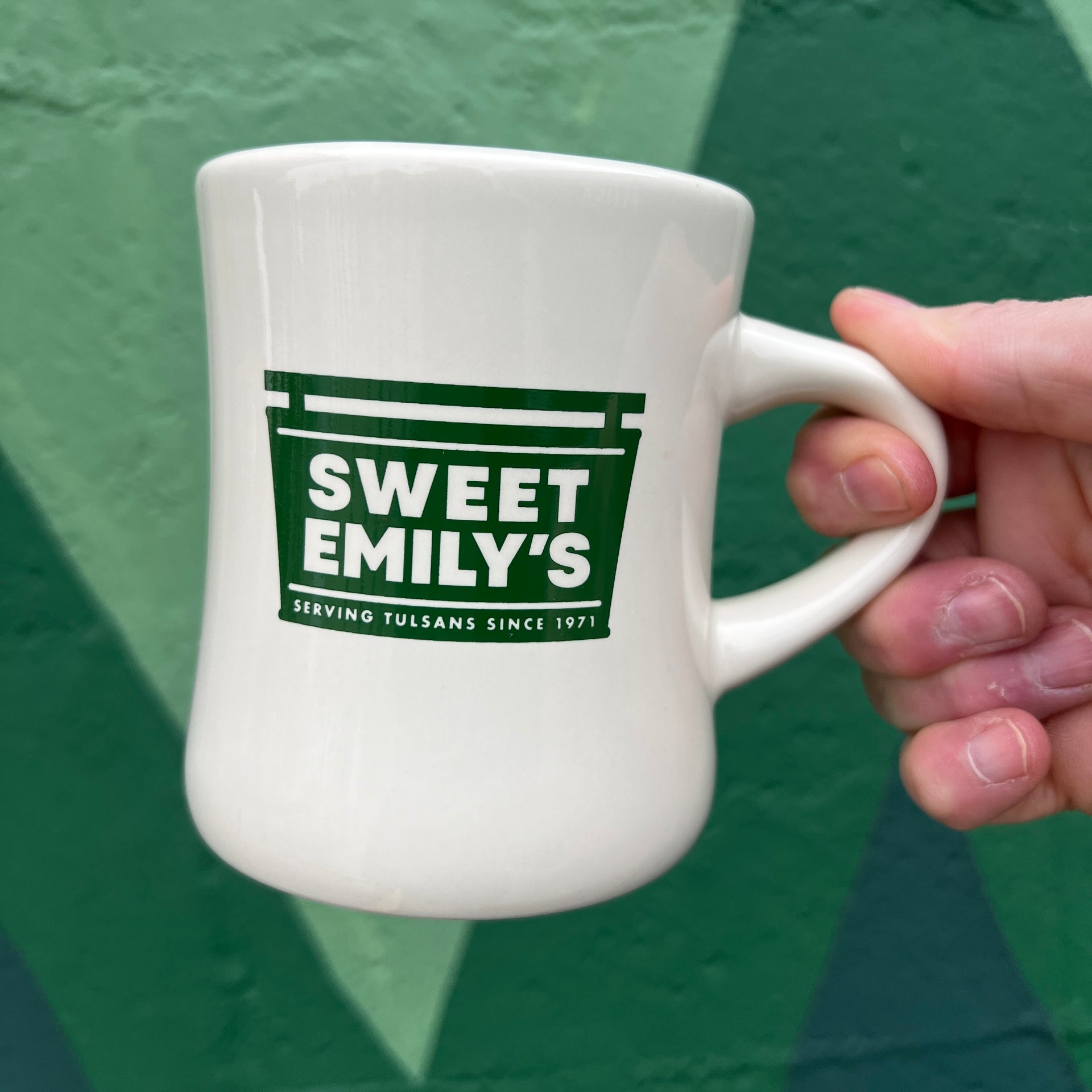 Sweet Emily's Diner Mug 10oz Hand Wash Only – Meadow Gold Mack